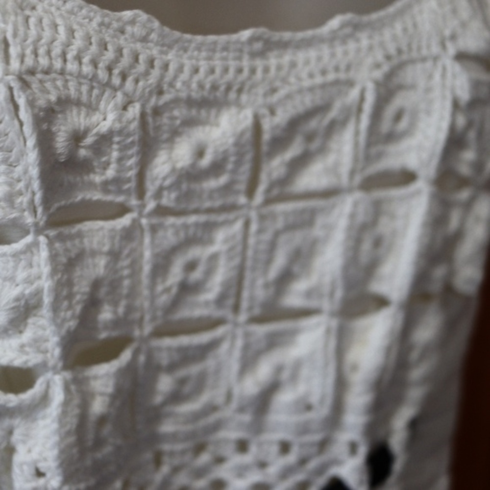 Gaby & Eden White Crochet Black Bow Tank Top LG Bohemian Elegant - Picture 6 of 13
